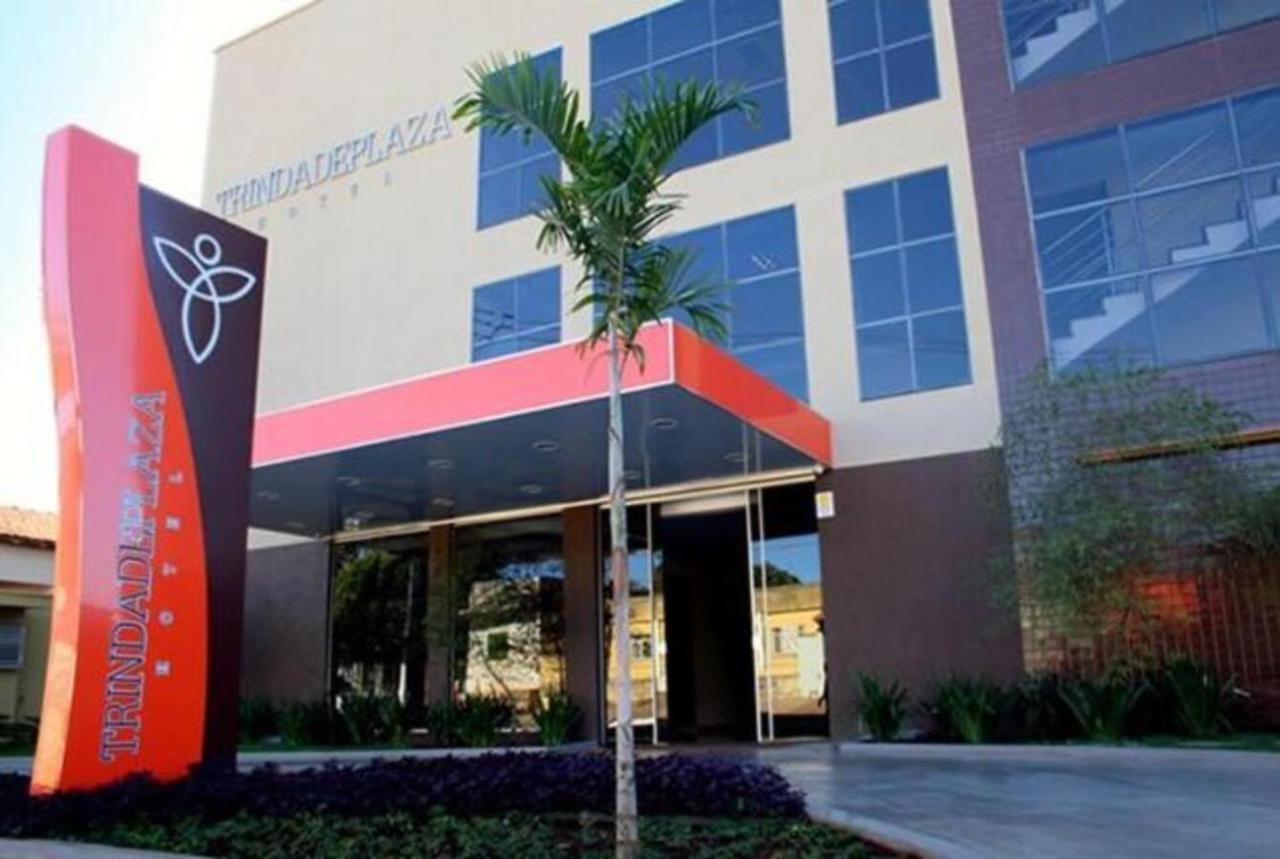 Trindade Plaza Hotel ภายนอก รูปภาพ