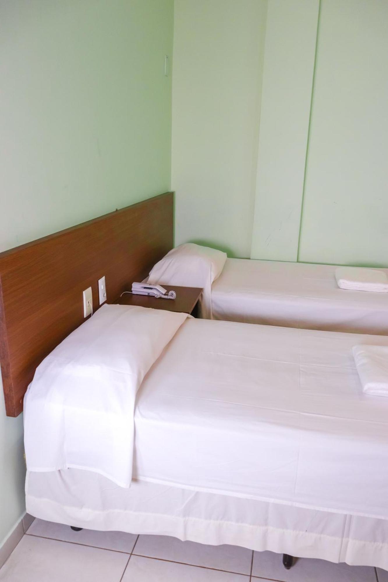 Trindade Plaza Hotel ภายนอก รูปภาพ